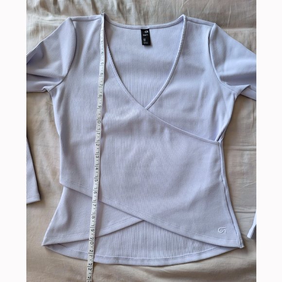 GapFit Breathe Faux Wrap Top (Pastel purple, XS) - Picture 8 of 9